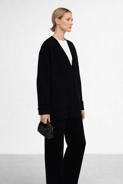 Deep V-neck loose pullover knitted shirt