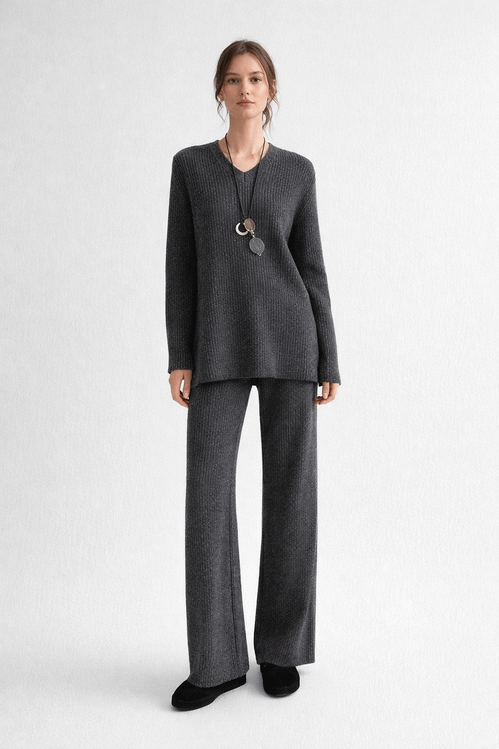 Merino wool  V-neck  knitted top