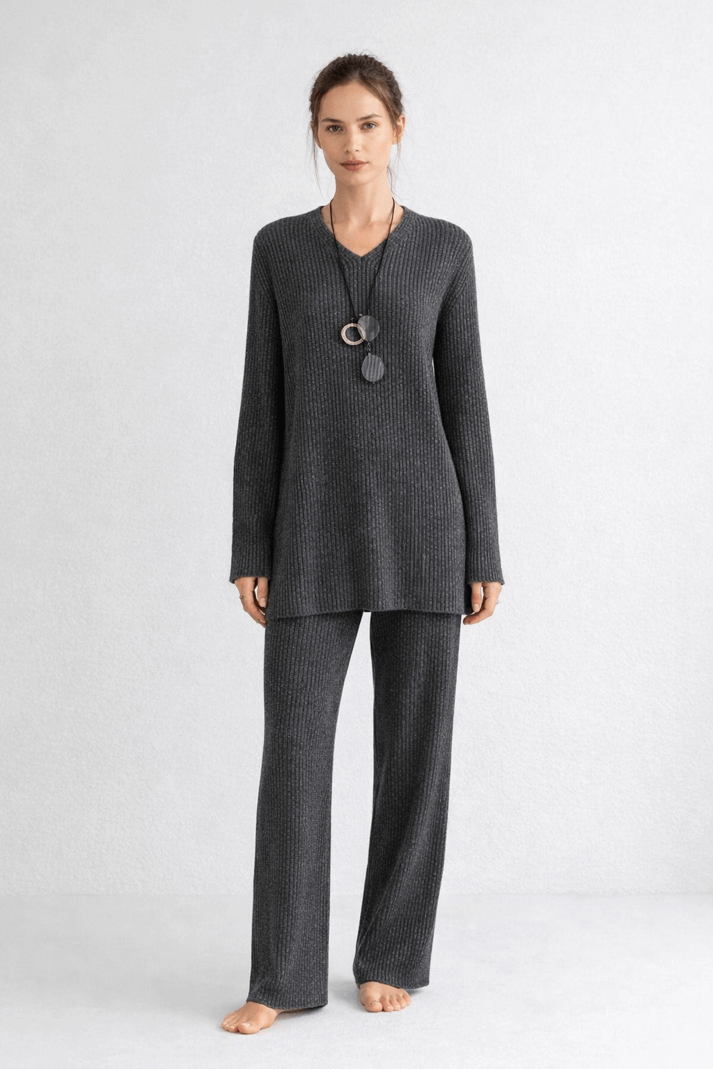 Merino wool  V-neck  knitted top