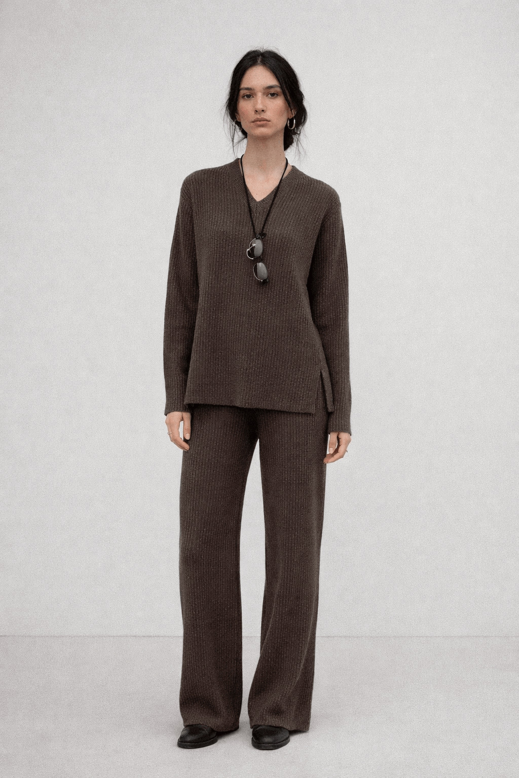 Merino wool  V-neck  knitted top