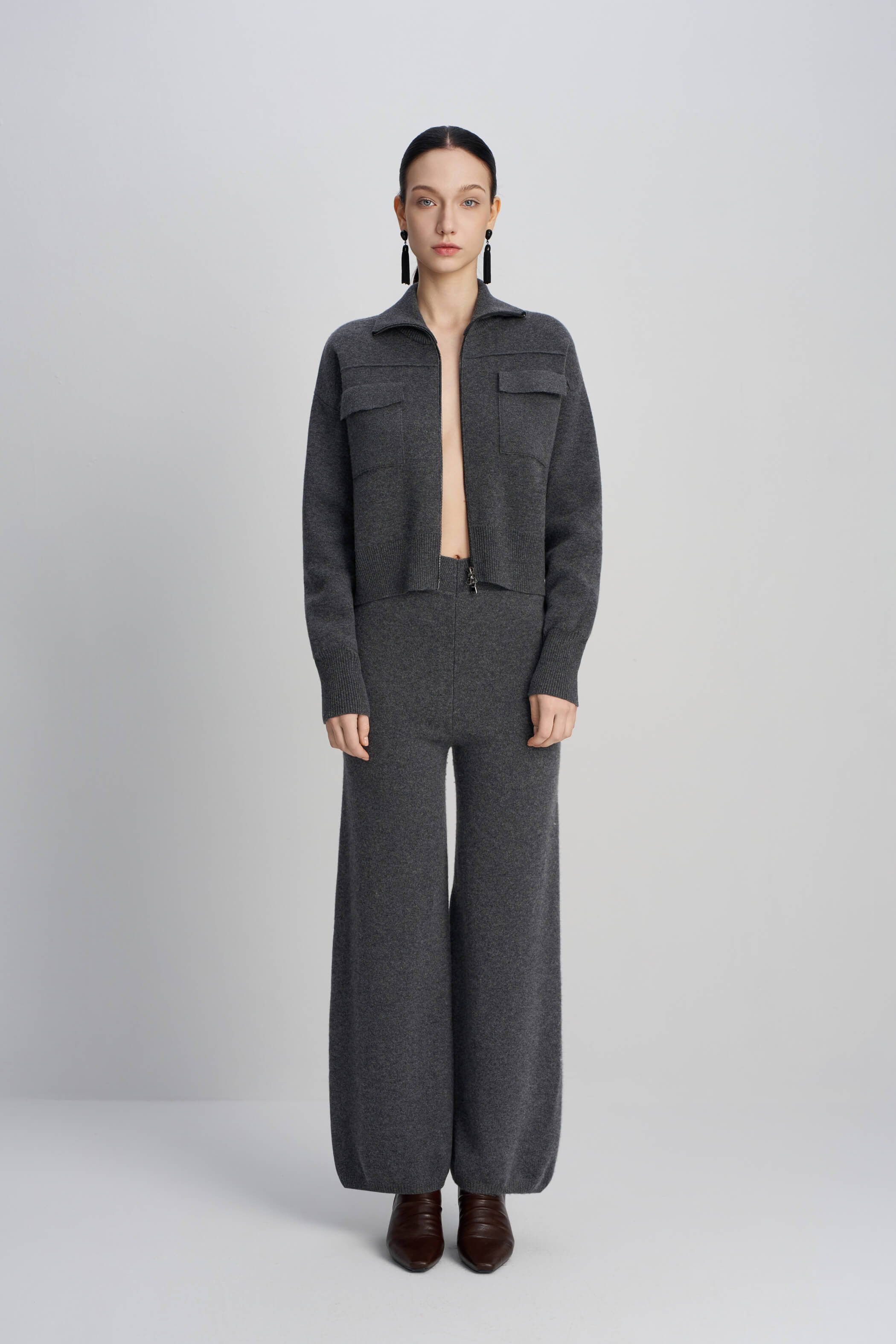 Grey collar zipper knitted short workwear jacket