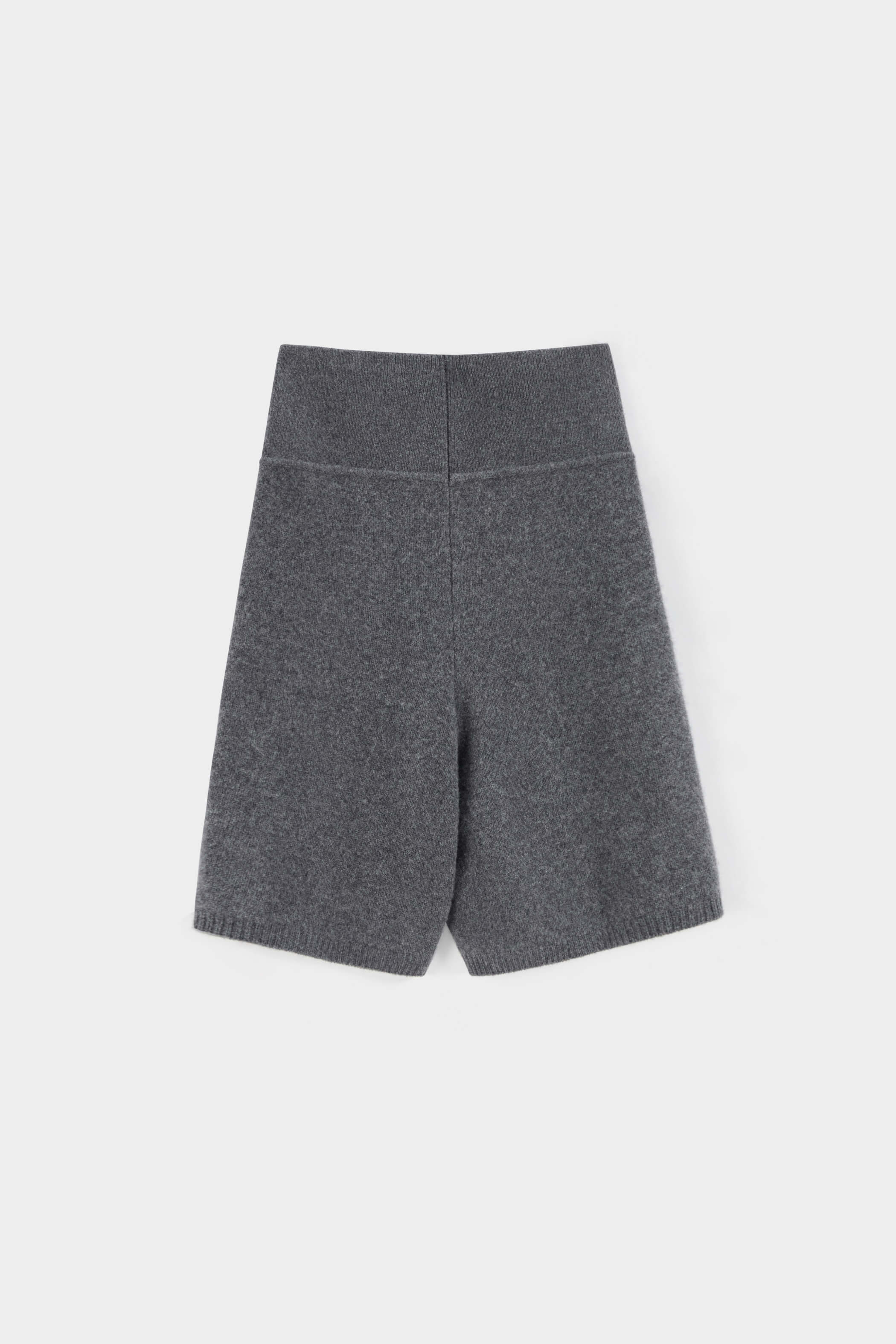 Grey slim knit shorts