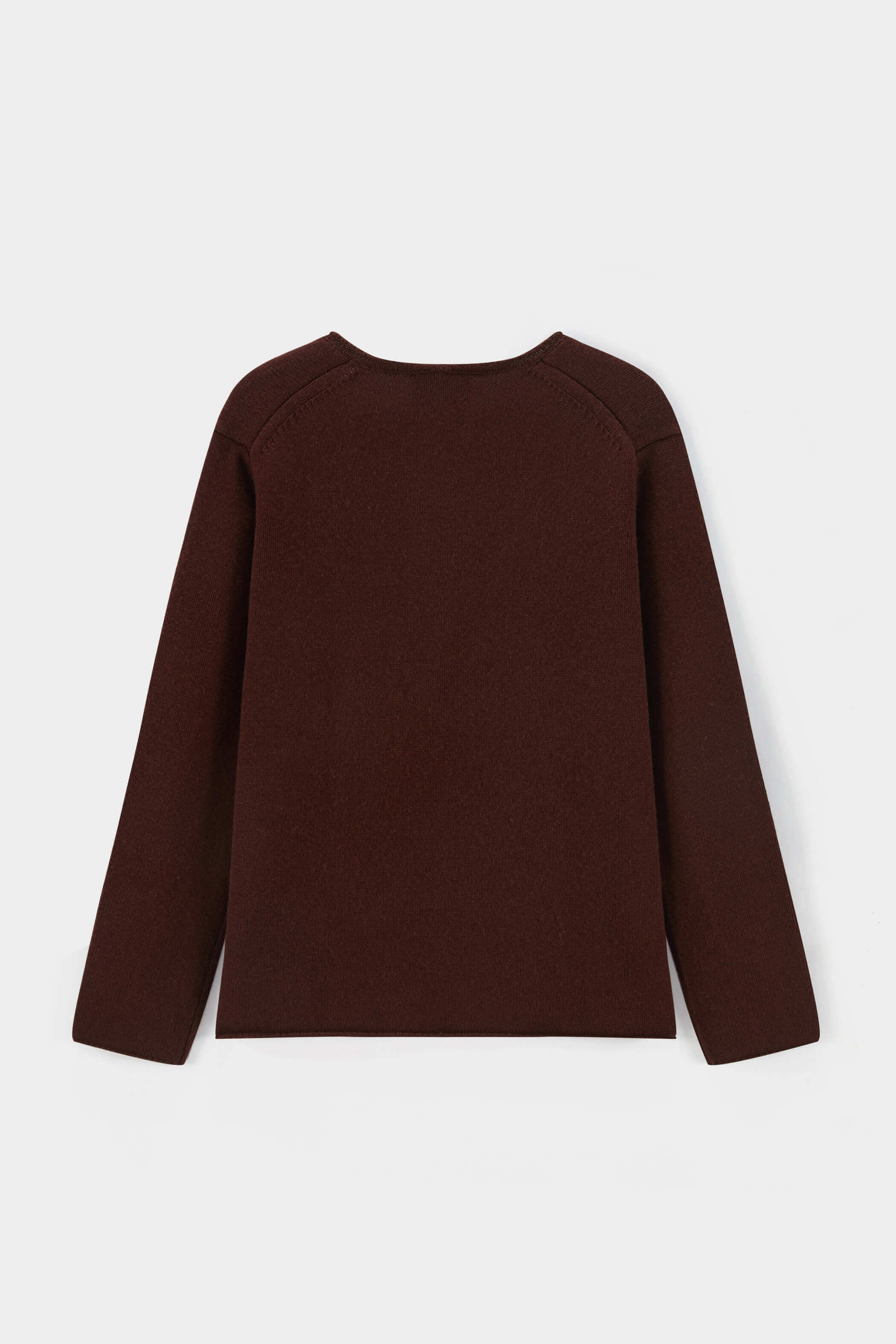 Deep V-neck long-sleeved knitted shirt