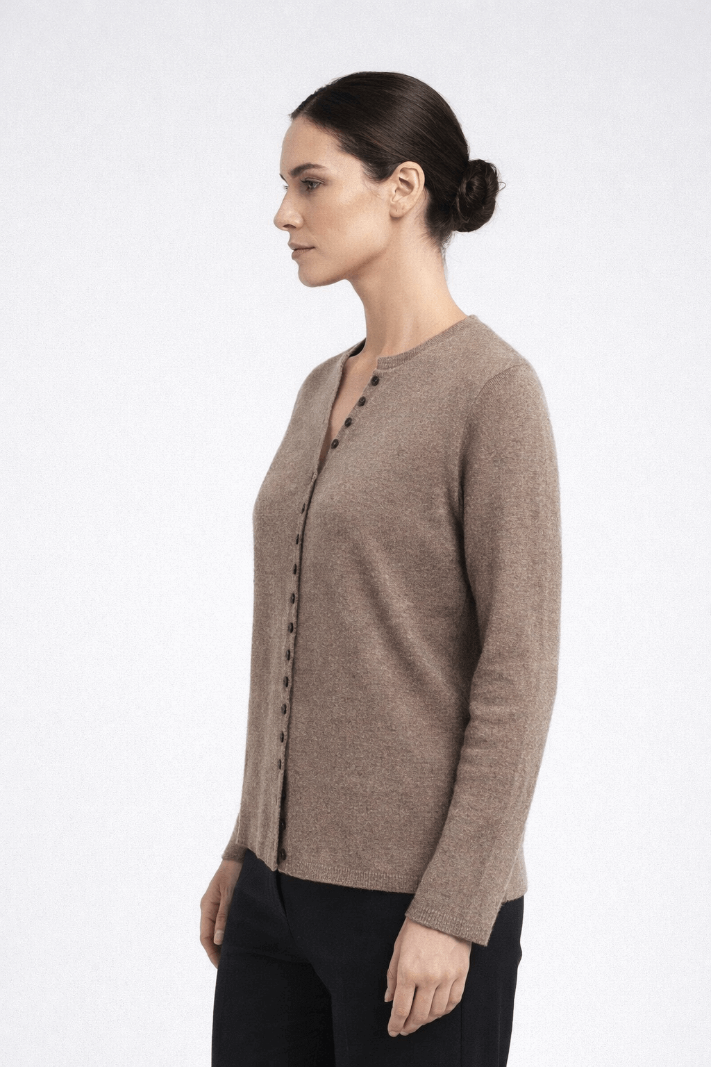 V-neck half-open knitted cardigan